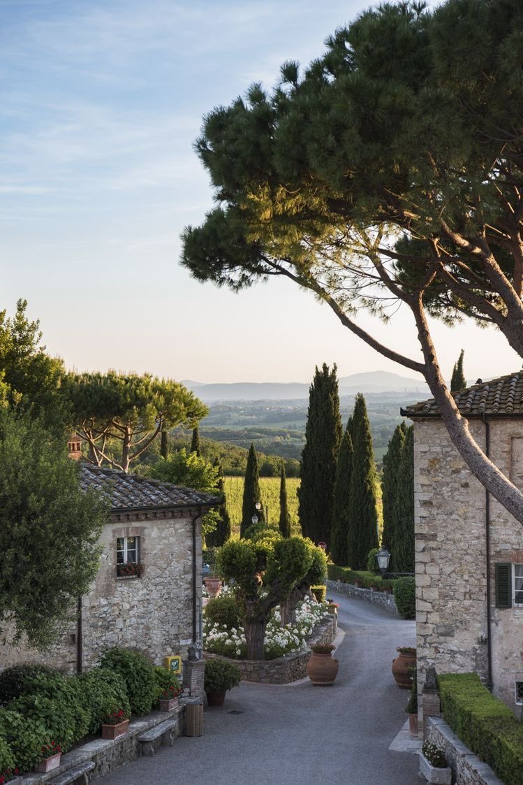 classyladylife's tweet photo. slow living in Tuscany>>> https://t.co/CJzE6TsiyB