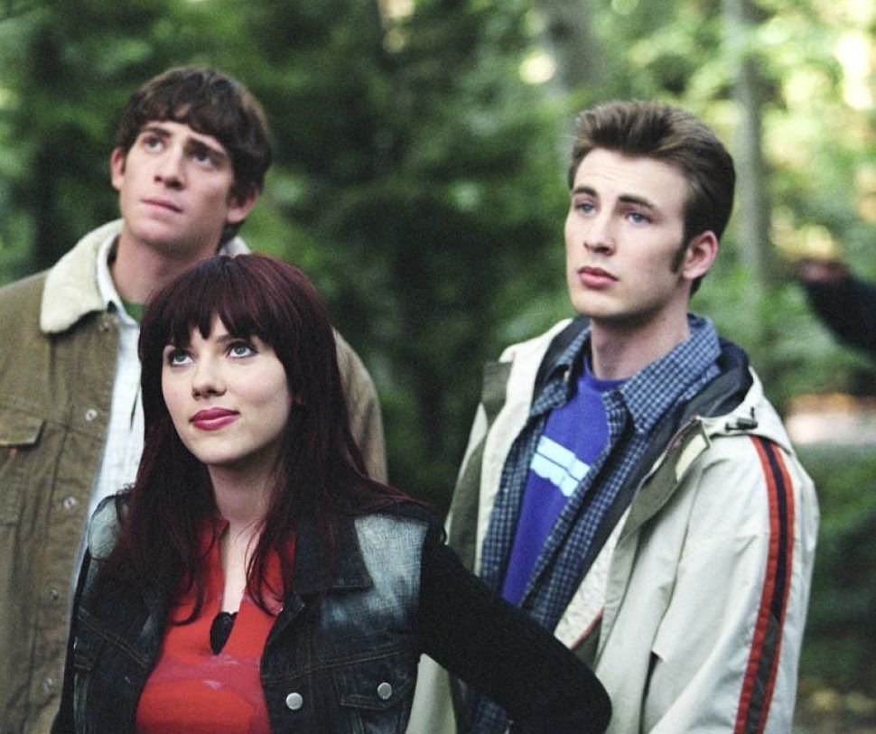 Scarlett Johansson and Chris Evans, 2004