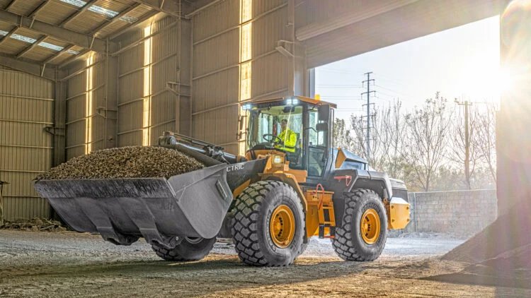 El Constructor tweet media