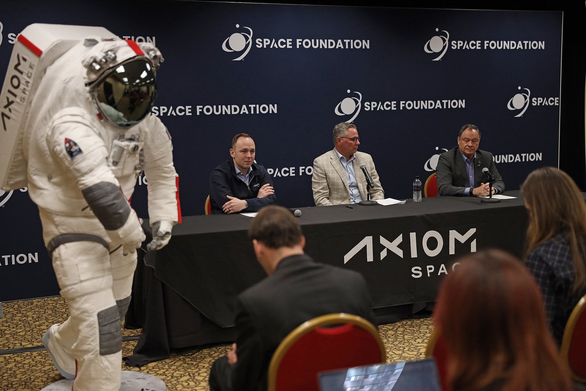 SpaceNews tweet media