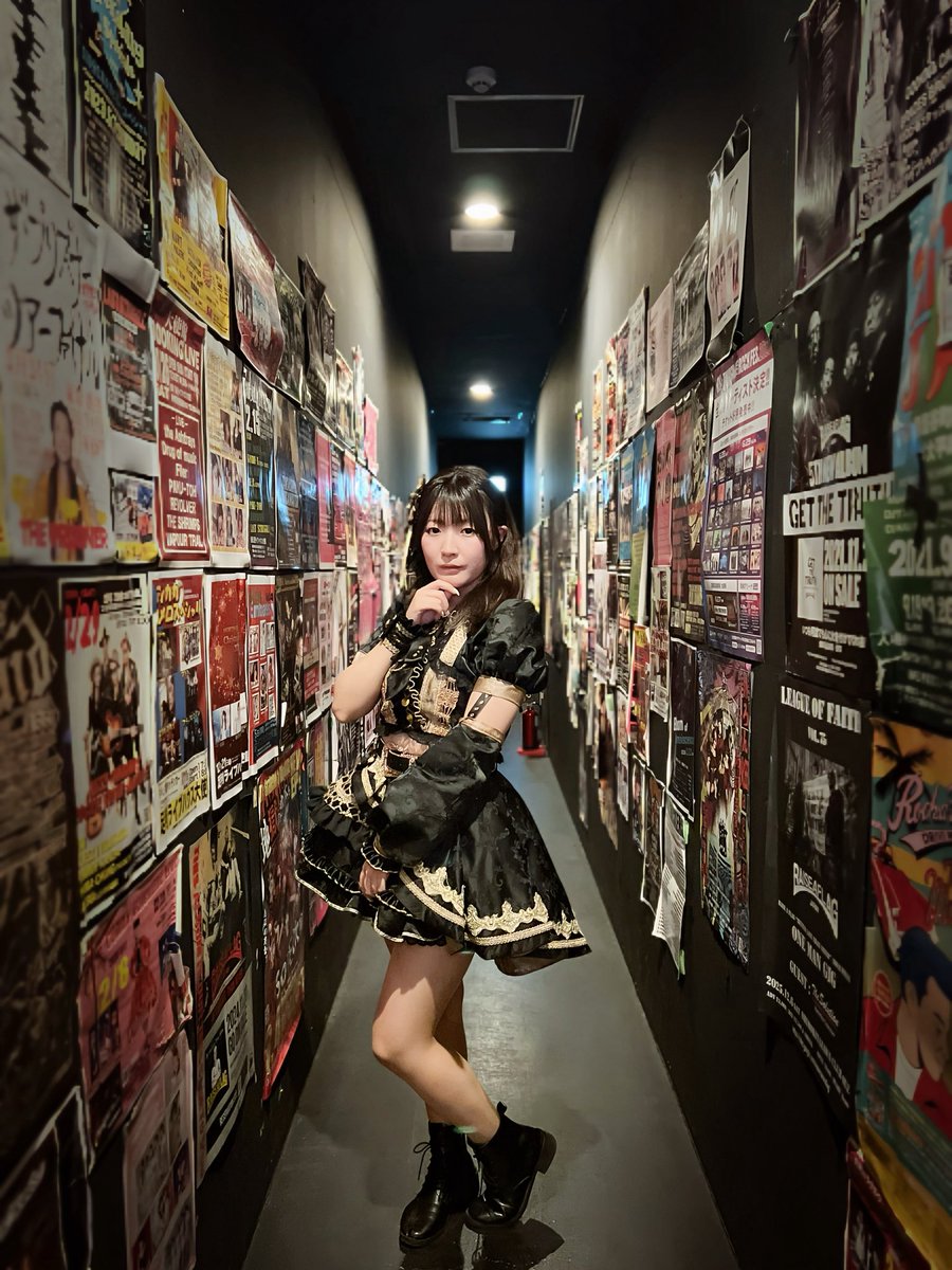 dan63exp's tweet image. 2026.04.12
RocKets Live 
non bling💎bling復帰ライブ&amp;amp;生誕祭
足利ライブハウス大使館

物販撮影📸
黒衣装かっこいい🥰🖤👑

#優希 #ParadigmShift