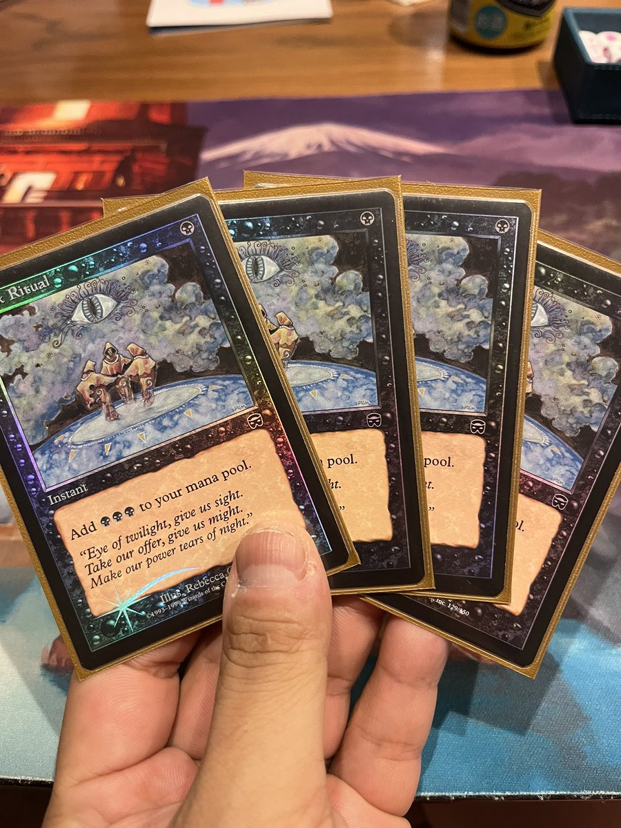 イケダ tweet media