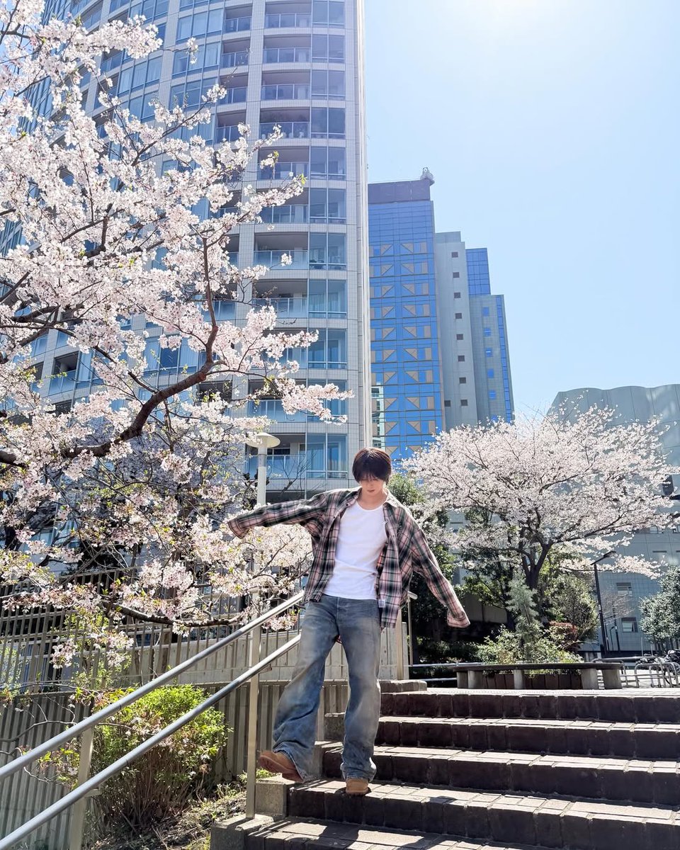 KGlobalOfficial's tweet image. 260414 | INSTAGRAM

@.kkun.and post [1/2] 

💬 Nice to meet you Instagram🌸

#K #andTEAM_K #ケイくん
#케이 @andTEAM_members