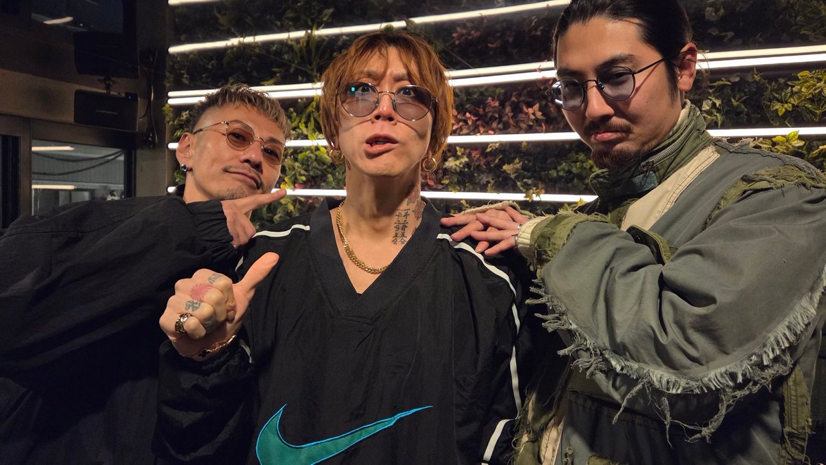 brace_ap tweet media