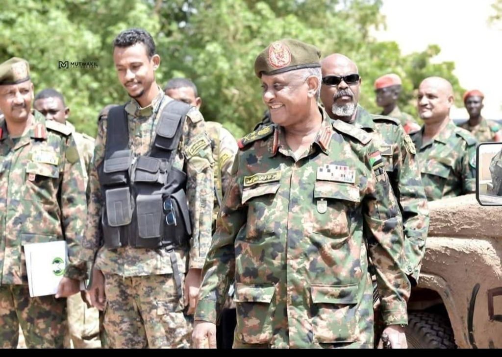 MiddleEast_24's tweet image. The war in Sudan has now entered its fourth year. Despite multiple peace initiatives—including a framework backed by the US, UAE, Saudi Arabia, and Egypt—no breakthrough has been achieved. General Al-Burhan has rejected all proposals to end the fighting.

US analysts warn that