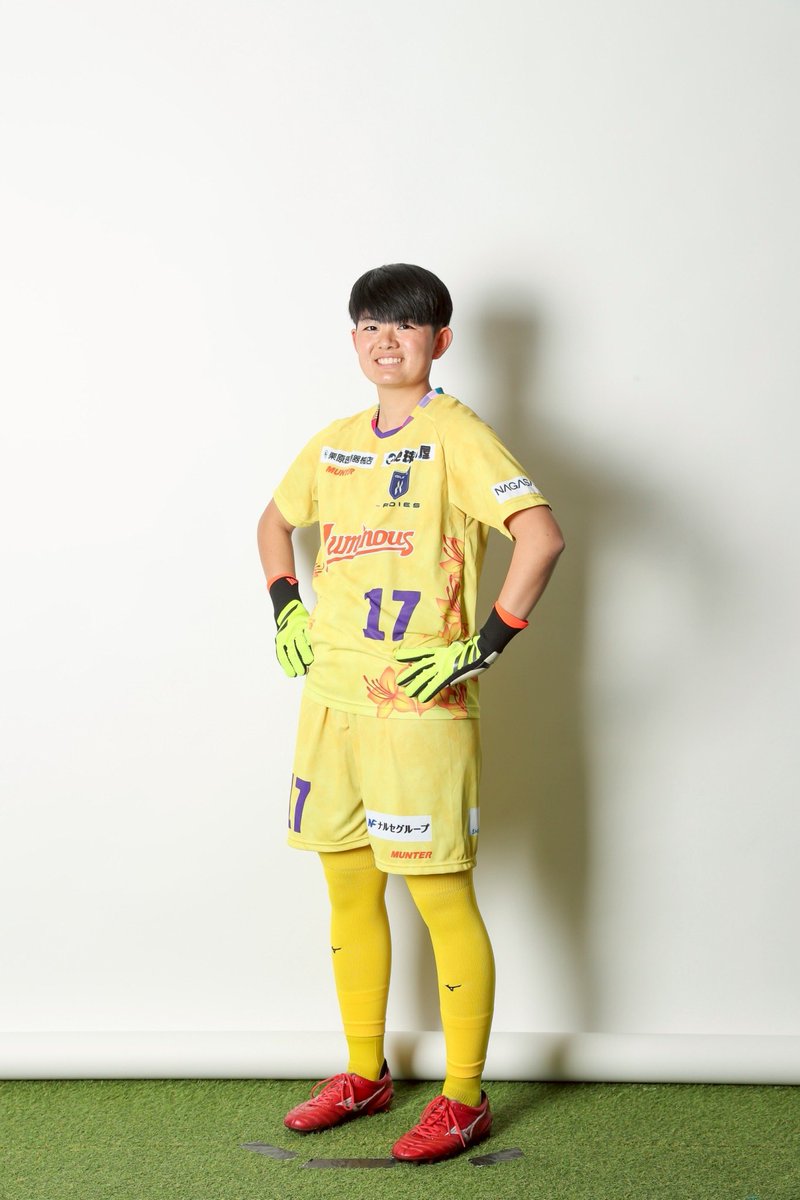 thespaladies's tweet photo. /
2026ユニホーム販売開始⚡️
\

ついにこの瞬間が…👀🔥
2026ユニホーム、販売スタート‼️🎉

今年も三科GMが魂を込めてデザインしました❤️‍🔥✨

1stは鶴舞う形の群馬県を大胆に表現！✨
そして、2ndは県の花「つつじ」を取り入れ、フィールドプレイヤーは群馬県の色である“紫”を採用💜

この一枚に、
“群馬と共に戦う覚悟”が込められています🔥

このユニホームをまとって、
2026シーズン、一緒に戦い、共に喜び合いましょう🤝❤️‍🔥

▼今すぐGET🛒✨
https://t.co/ccuxdxCNwz

#群馬と共に
#2026ユニホーム
#感喜
#ザスパ群馬ルミナス