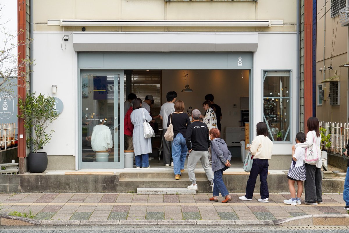 ok_saga's tweet photo. 【投票したらコーヒーを無料☕️】

吉野ヶ里町長選・町議選でそんなキャンペーンを実施したところ、
金曜 ▶︎ 25杯
土曜 ▶︎ 約150杯
日曜 ▶︎ 約300杯
月曜 ▶︎ 30杯
なんと合計『約500杯(人)』！

「投票者数 7,624人」に対して
「投票者の6.5%」にご利用頂けた事になります！ https://t.co/jj4vaC0WtC