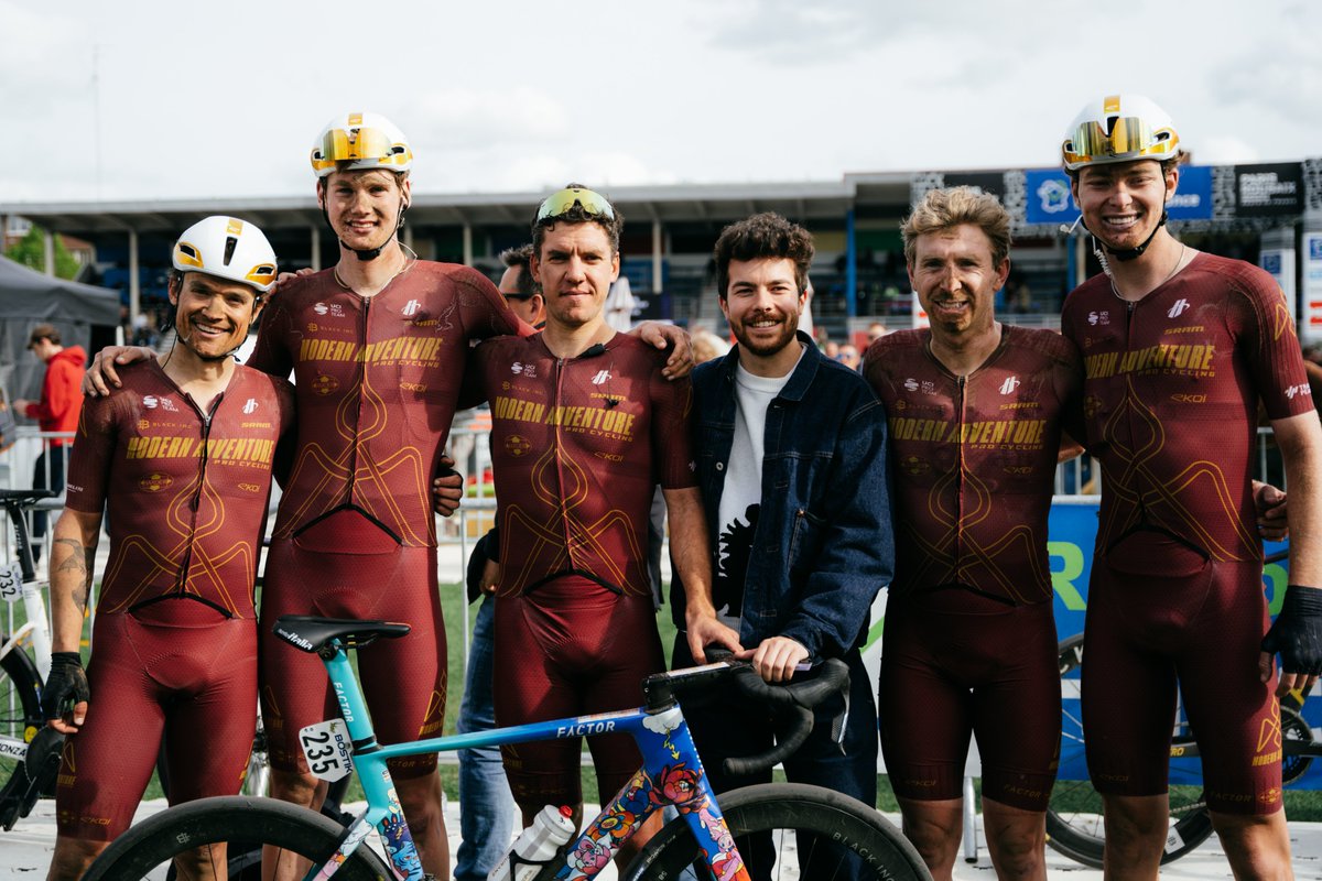 maprocycling's tweet photo. One hell of a @parisroubaix debut 🔥

Proud of the squad for bringing the fight this weekend... from lighting up the early kilometers to bringing it home in the Roubaix velodrome.

5 finishers after just 4 months as a team.

Just getting started.

📸 James Bunga

#ParisRoubaix https://t.co/hklfzVdErI