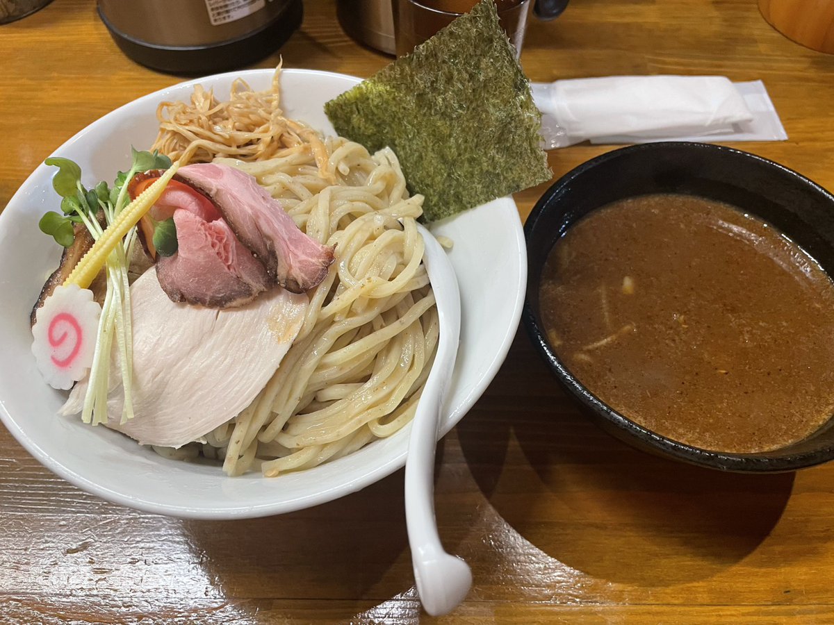 しみたい tweet media