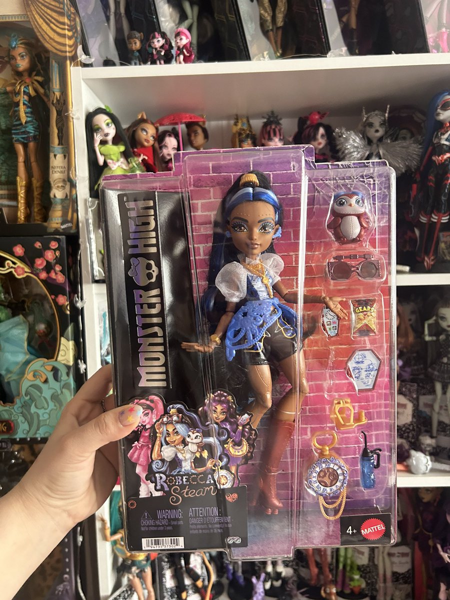 Mel collects 💜 tweet media