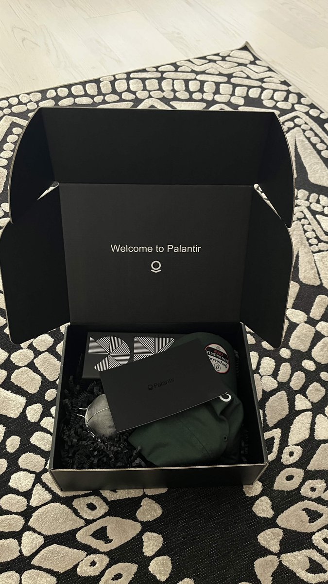 enderguru's tweet photo. other companies give you a tote bag. palantir sends you ceremonial matcha https://t.co/2jvgE6JJor