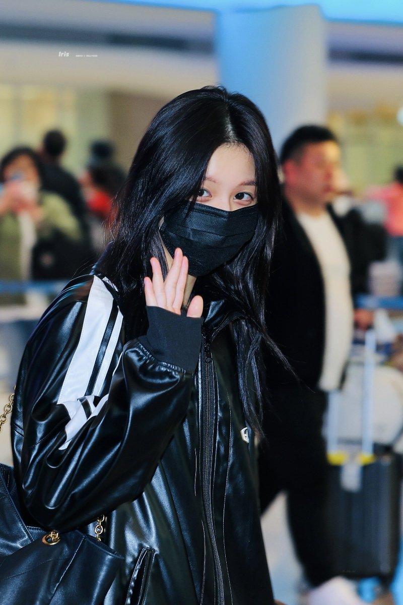 𝙄𝙧𝙞𝙨. tweet media