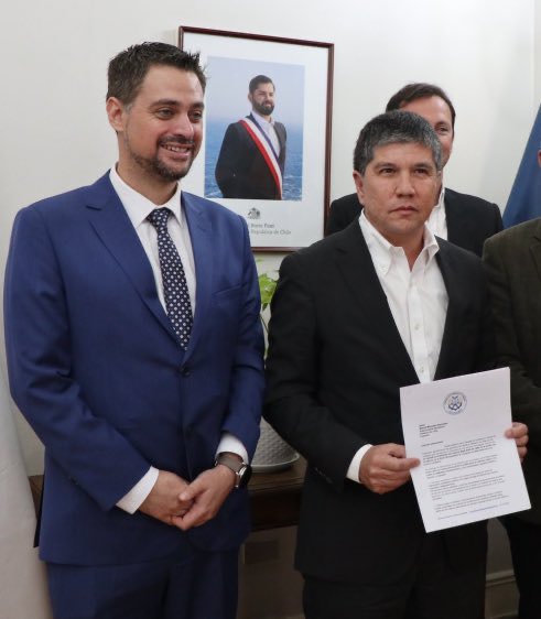 Benjamin Moreno 🖐️🇨🇱Diputado tweet media