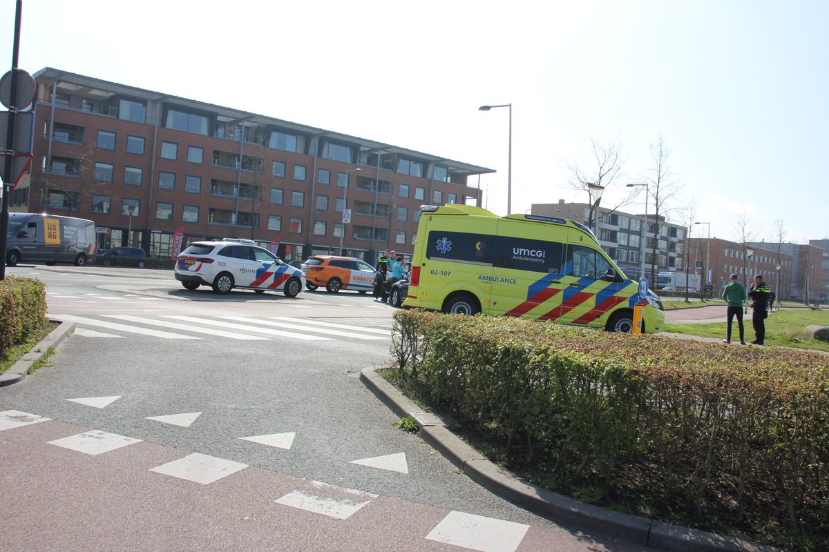 Fietsster gewond na botsing met auto in Leeuwarden
