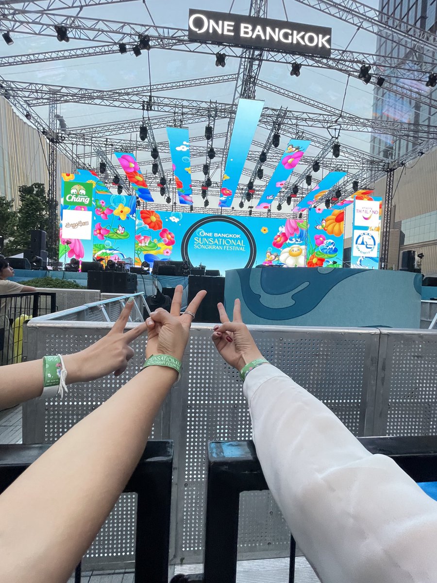 -𝐥𝐢𝐥𝐢- tweet media