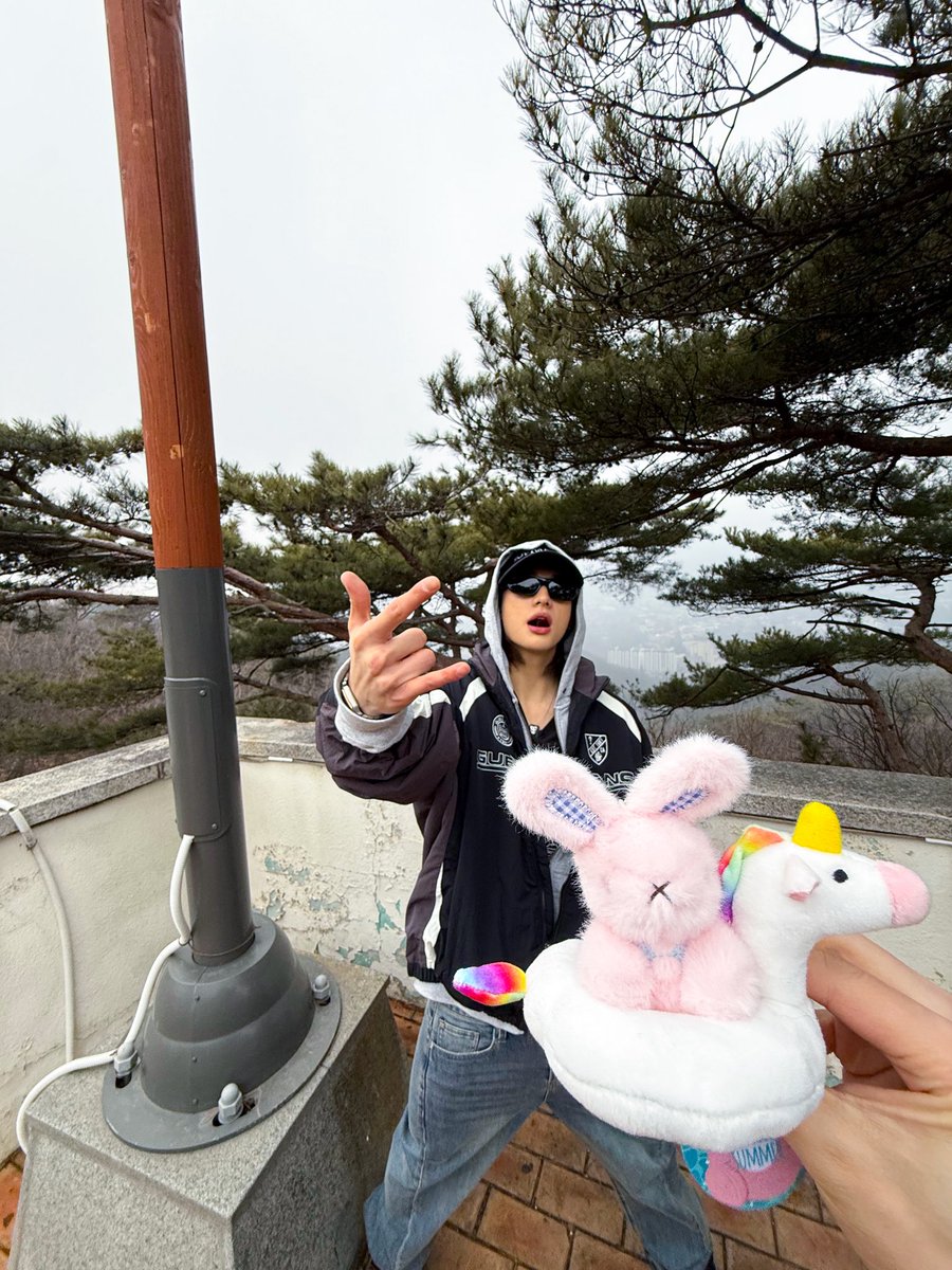 Stray Kids tweet media