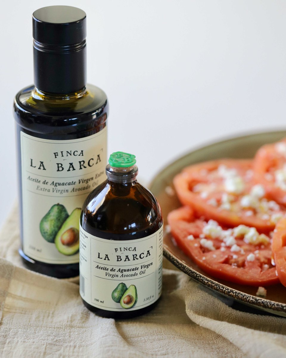 FincaLaBarca1's tweet photo. ¡Nuestro maravilloso Aceite de Aguacate Virgen Extra #FincaLaBarca es el aliño perfecto para una #EnsaladaDeTomate y queso de cabra!
-
Our wonderful Extra Virgin Avocado Oil Finca La Barca is the perfect seasoning for a tomato and goat cheese salad!

#AceiteDeAguacate #AvocadoOil https://t.co/rXd0VJShyN