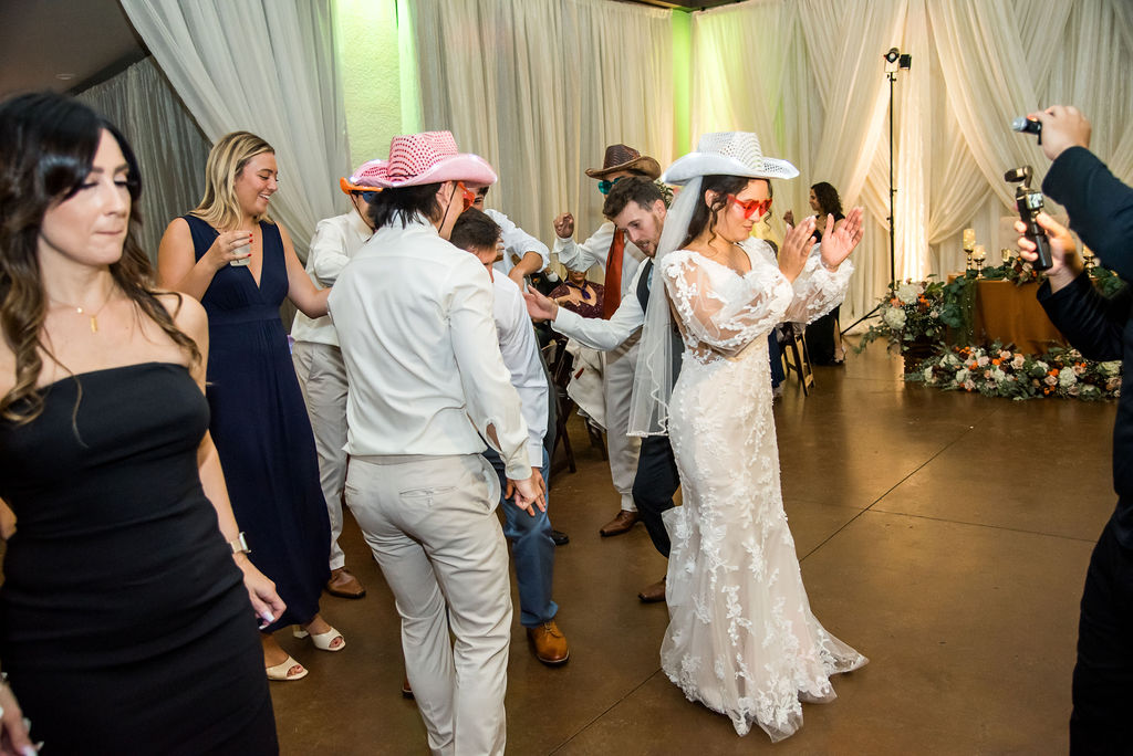 Bakers Ranch Wedding Venue tweet media