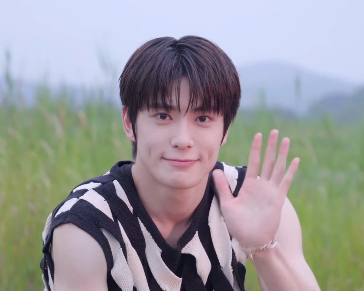 몬재재 tweet media