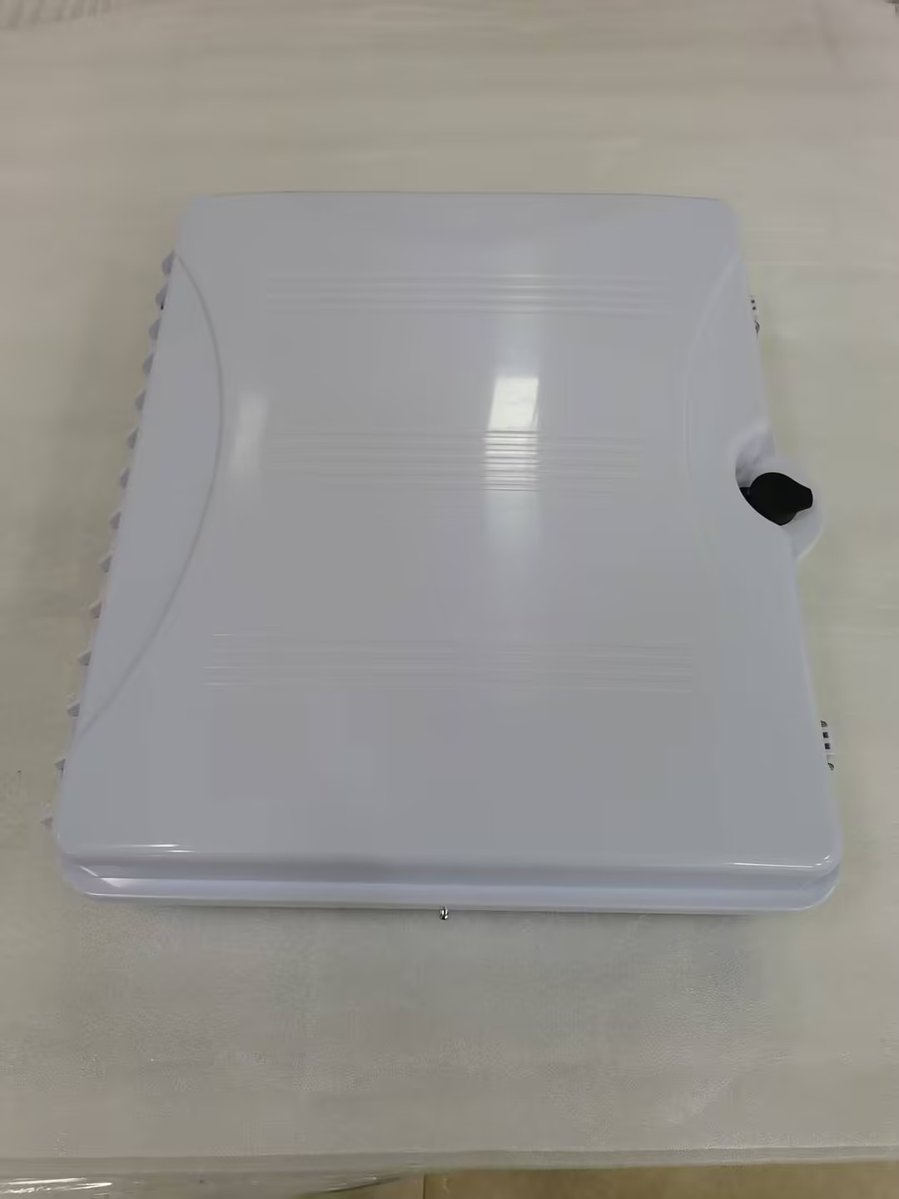 JasmineZheng789's tweet image. YHT Fiber Optic Terminal Box OTB-S96-A

➡️with 8pcs 1:8 SC/UPC connector PLC box type splitter
➡️ABS
➡️Max. 96 fibers
➡️35 x 26 x 12 cm

#OTB #FAT #FTTH #telecom #factory #ISP #telecommunication #manufacturer #fiberoptic #DataCenter #NetworkManagement #opticalfiber #Patchpanel