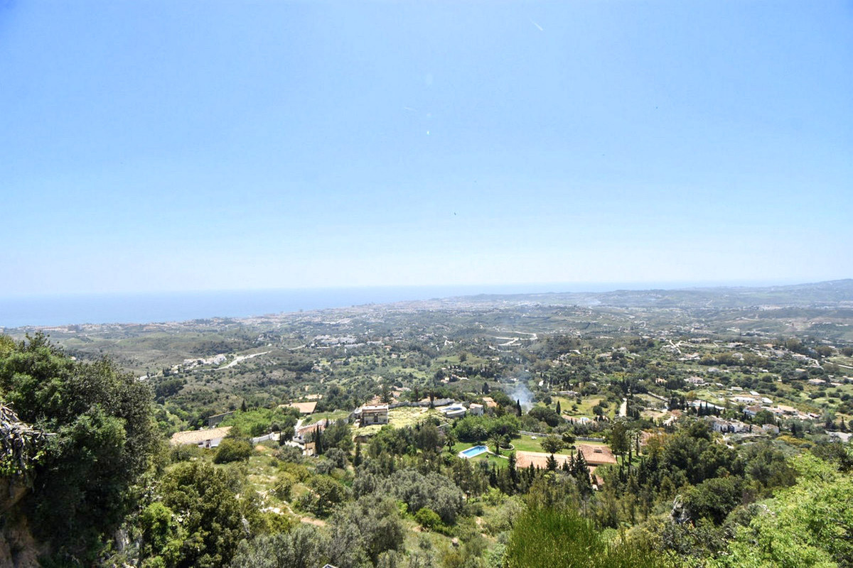 YourDreamHomeEs's tweet image. 🏡 New to the market in Mijas Pueblo!

Beautiful 1 bedroom duplex with incredible views, two terraces and access to communal pools.

Now available for €270,000.

For More info👇
yourdreamhome.es/property/mijas…

#MijasPueblo #ApartmentForSale #SpainProperty #CostaDelSol #DreamHomeInSpain