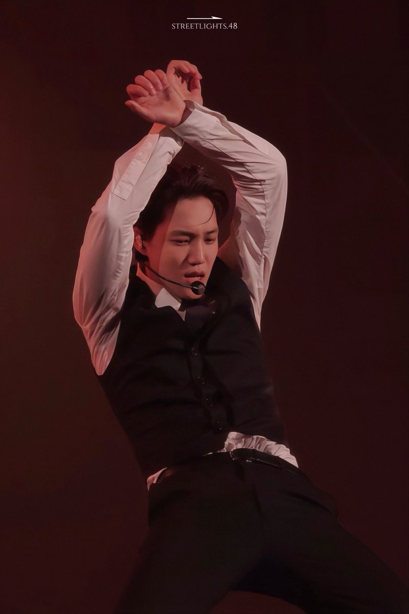 streetlights💫🪐✨ tweet media