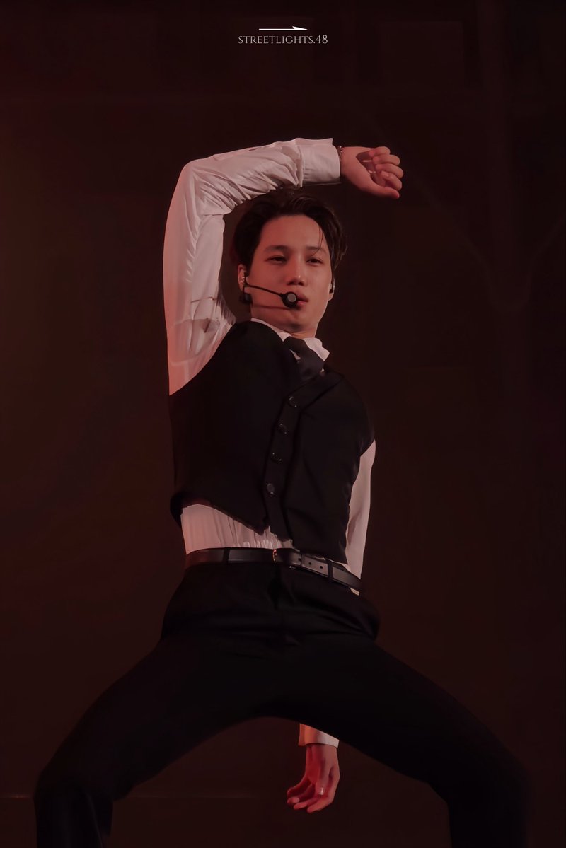 streetlights💫🪐✨ tweet media