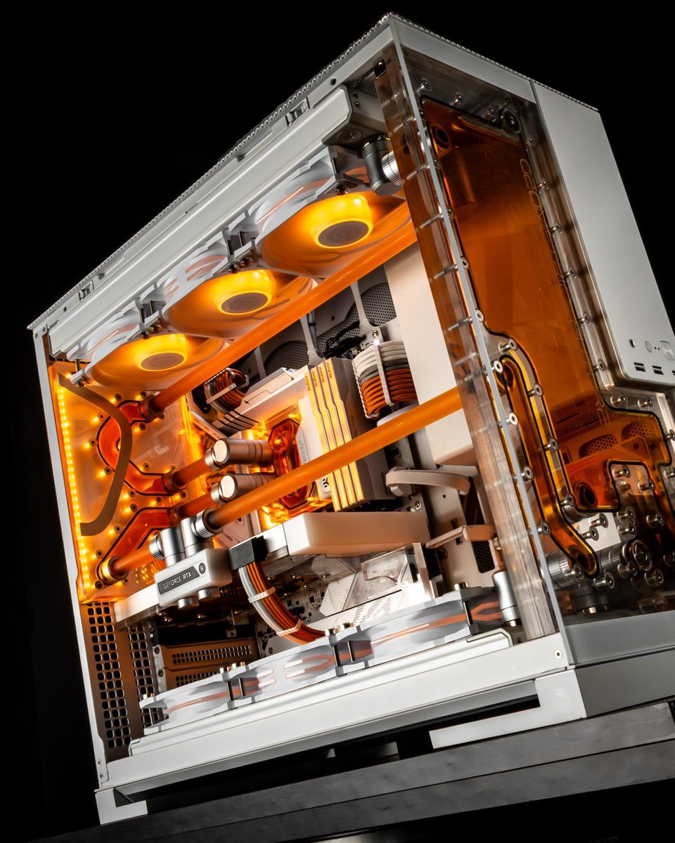 CableMod tweet media