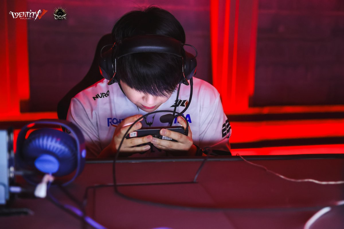 【公式】IdentityⅤ 第五人格eスポーツ事務所 tweet media