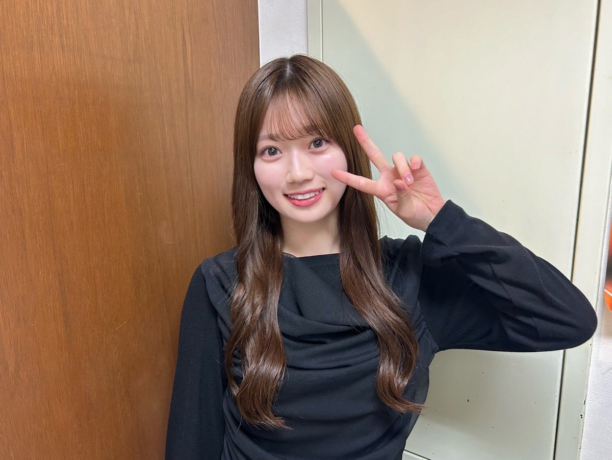 nogizaka46's tweet photo. 本日4月14日(火)21:00〜、FM FUJI「#フニャフニャ伝説」に、#愛宕心響 が生出演します🌸

ぜひ、お聴きください🙌

#乃木坂46
@fmfujiaoiro1gou https://t.co/hdCBoKsgh2
