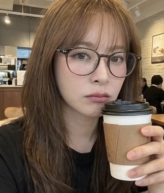 かなこ tweet media