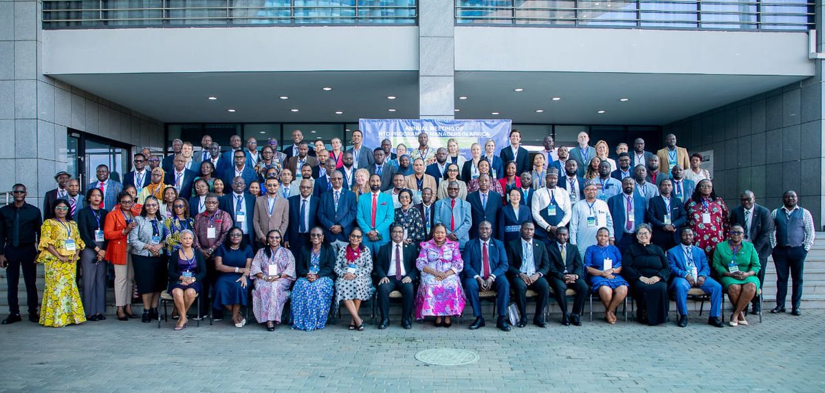 WHOAFRO's tweet image. The 2026 #NTD Programme Managers Meeting is underway in Lilongwe, #Malawi 🇲🇼.

Over 150 experts, partners and participants are convening to advance practical, country-led solutions to sustain NTD elimination gains.

#EndingDiseaseinAfrica
#26NTDPMM