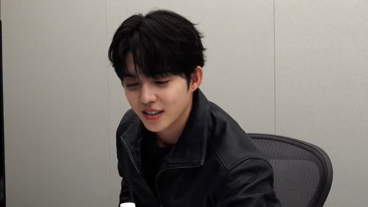 claire ✿ tweet media