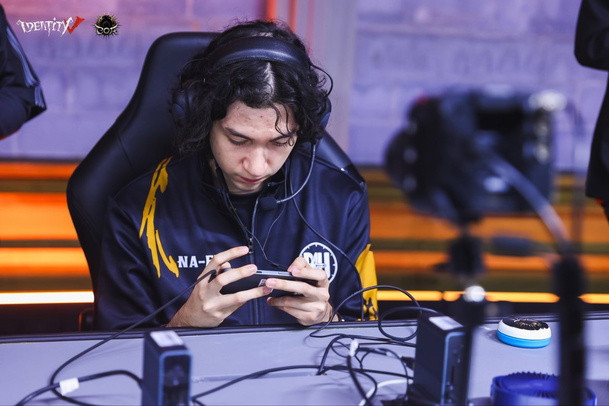 Identity V tweet media