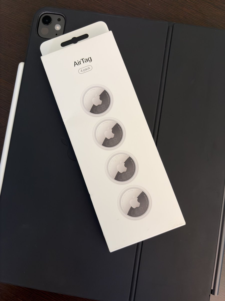 iMathTechs's tweet image. 📦 AirTag 2 en main !

Je commence les tests aujourd’hui pour voir ce qu’ils ont vraiment dans le ventre ! 📍
Je vous fais un retour très vite !

Des attentes particulières ? 👇

Localiser. 

#AirTag #Apple #TechReview #TestProduit #AppleAddict