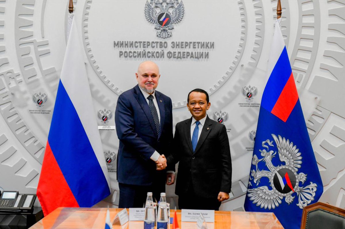 RT_India tweet media