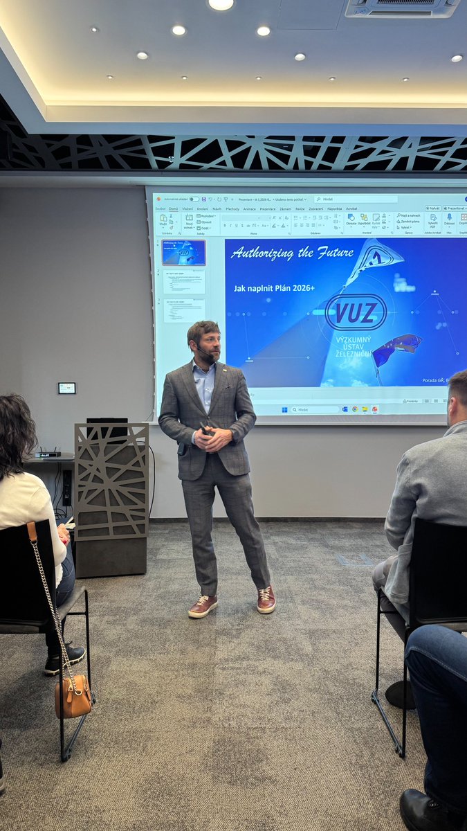 as_vuz's tweet image. Two heads are better than one. At our off-site meeting, we openly discussed VUZ’s future beyond 2030—including AI, testing in ZC Velim, and internal processes. We are now establishing a working group to put these ideas into practice. #vuzas #teamwork #companyculture