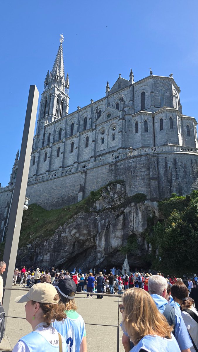 Olentzero_974🇷🇪 tweet media