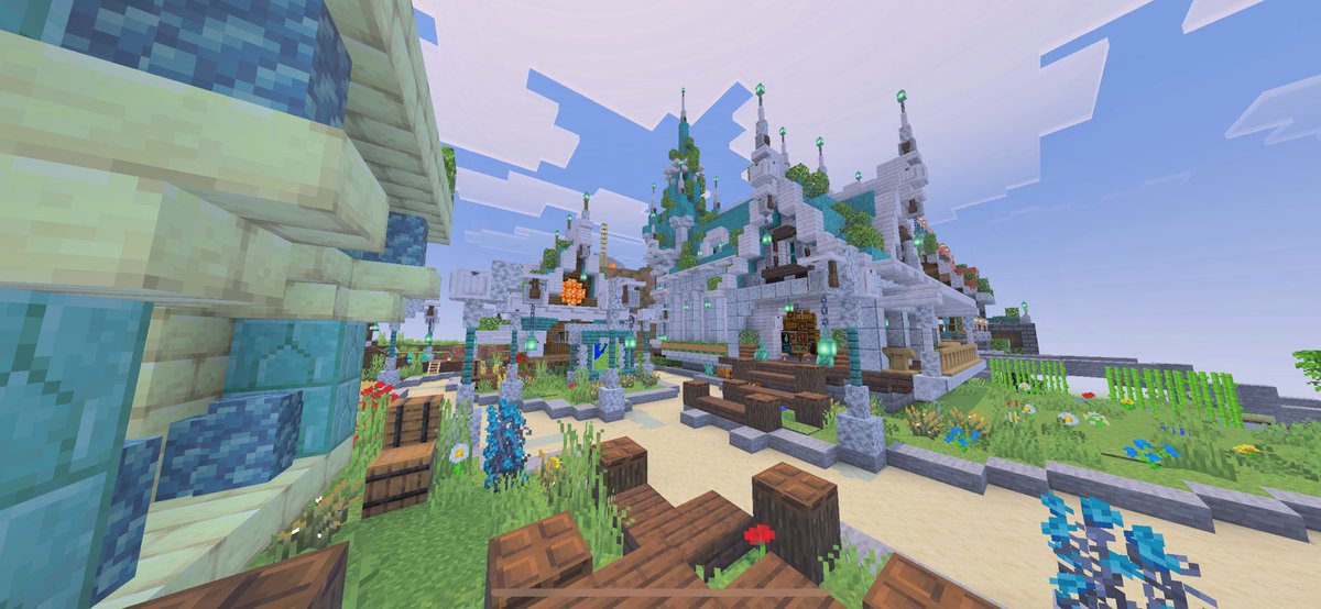 ri_n23v's tweet photo. #マイクラ建築  #マイクラ統合版  #マイクラ募集  #Minecraft
公式影MODすげオラも街が映えるだわさ https://t.co/xF9nnDY455