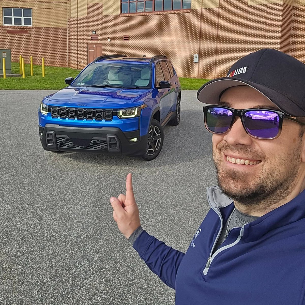 TheGoldPony21's tweet image. Coming Soon! 😁

#jeep #jeepcherokee @Jeep #2026cherokee #jeeplife #jeeplove