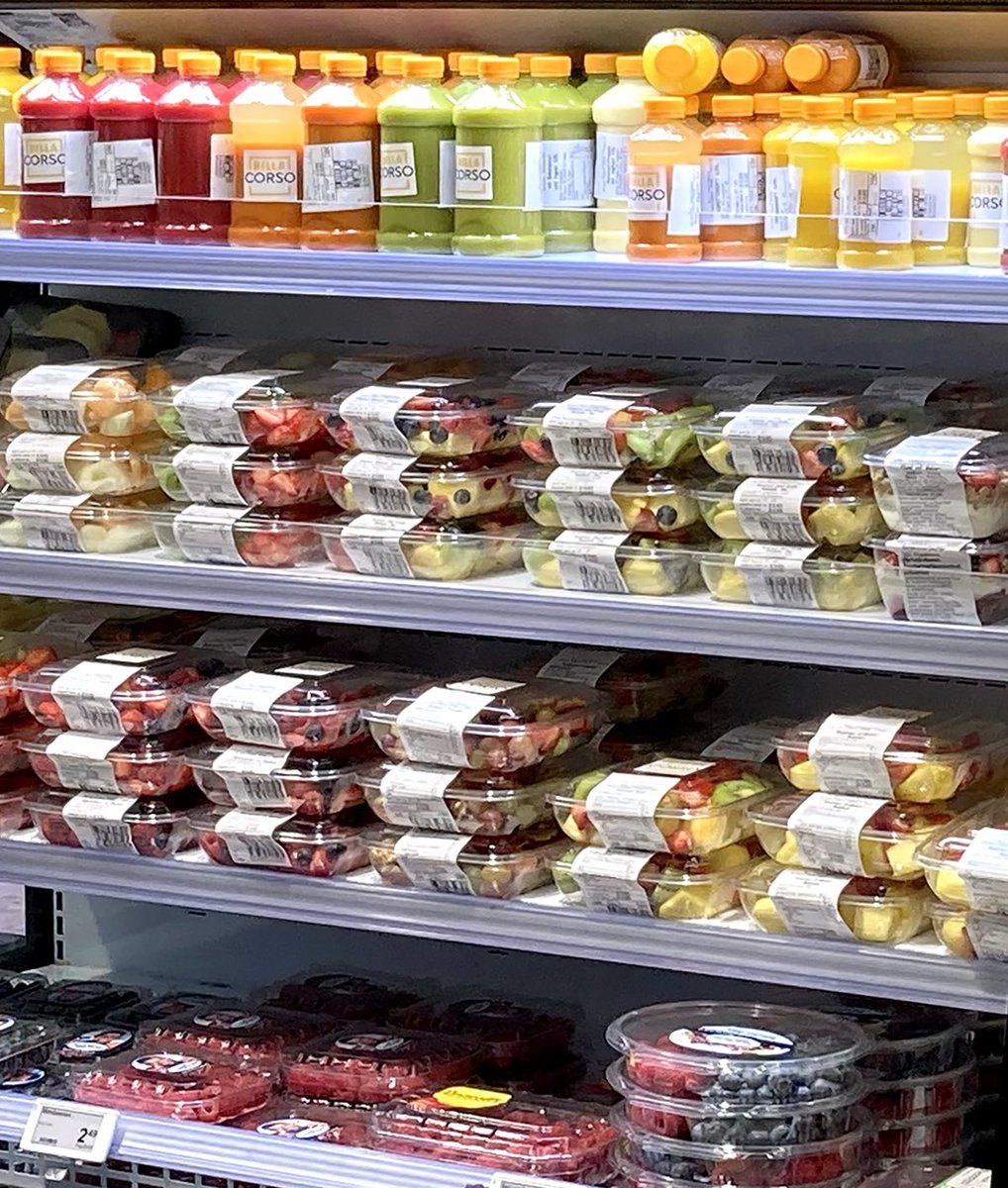 ReciklerkoCans's tweet image. Island refrigerator in the central part of the delicatessen section of a supermarket

stock.adobe.com/contributor/21…

#Island #refrigerator #retail #delicatessen #supermarket