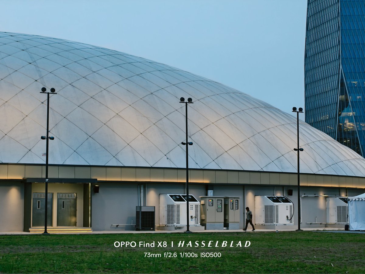 mirrorbaaall's tweet image. P! Adu foto gedung yang ada di handphone kalian