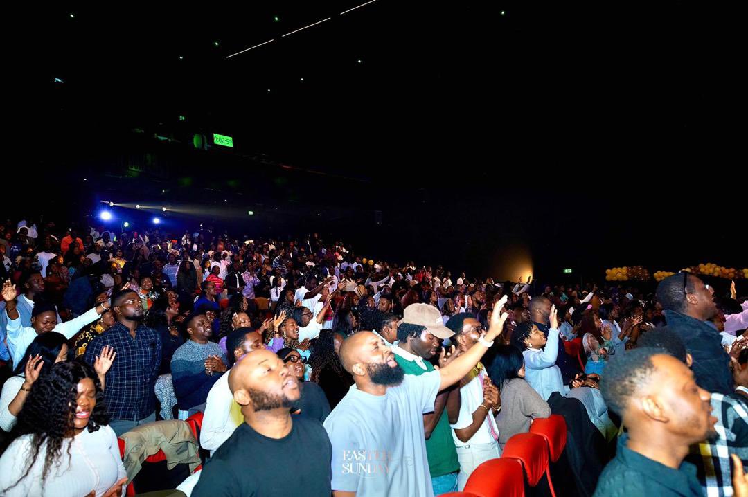 Pamilerin's tweet photo. A thriving church in London, you can literally feel it, Pastor Bolaji’s branch was packed out on Easter Sunday. https://t.co/kJjqtBhX1i