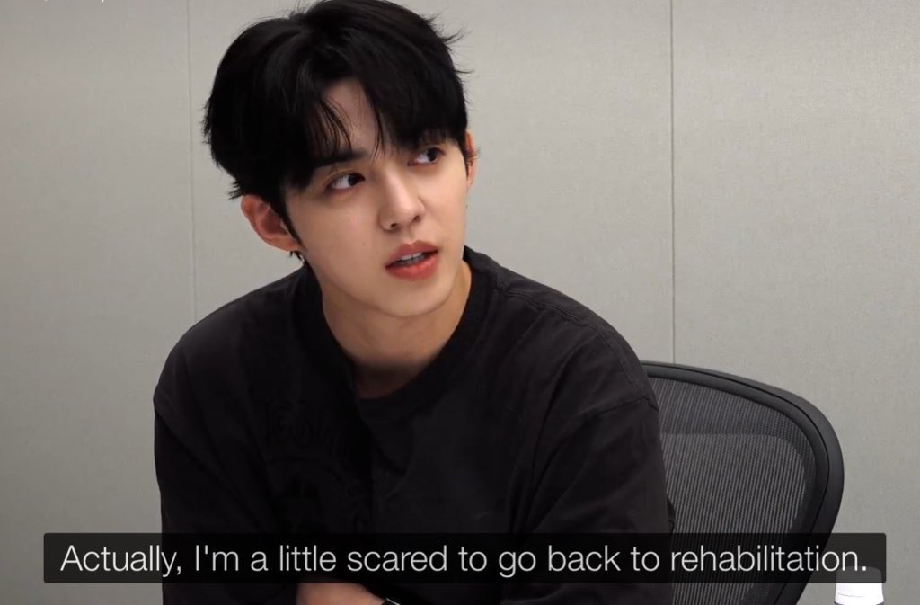 hayyyy seungcheollieee :(((( this is why i really fckng hate everyone talking sht about your injury when they have no idea how hard it's been for you :((((

hayyyy i love you cheollieeee 🫳