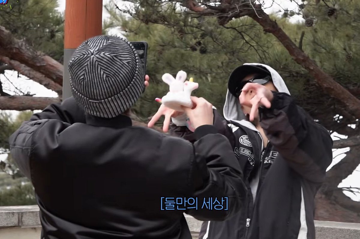 lara IS YOUR FAV HYUNHOER ⤮ fan acc tweet media