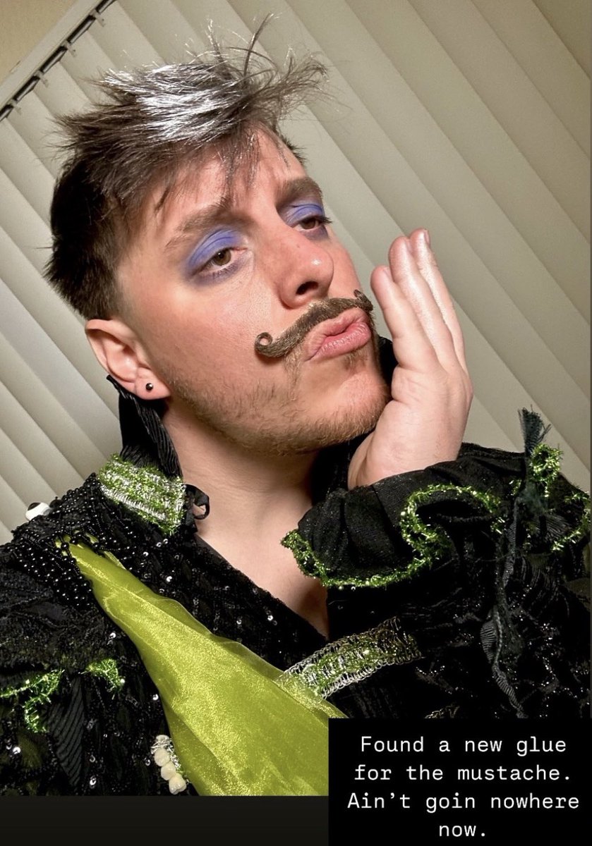 Daily Dark Sides 💜💛💚(🧡) tweet media