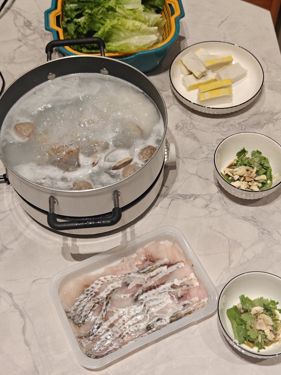 山中何事 tweet media