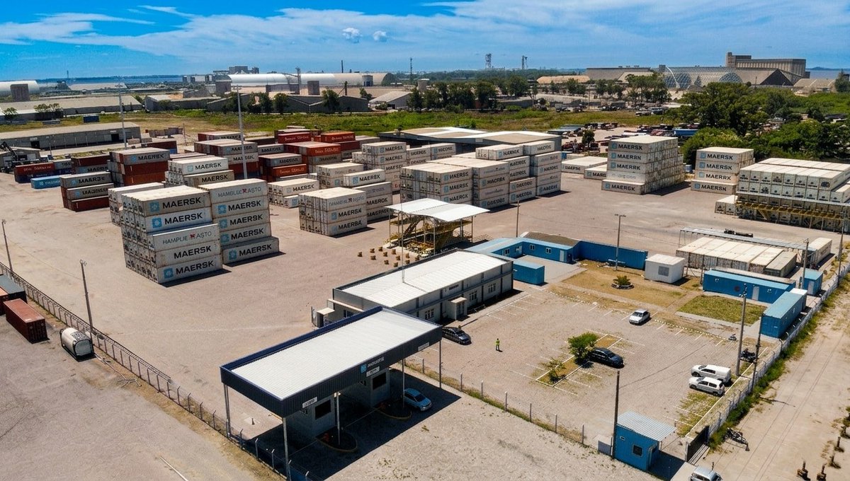 Maersk tweet media