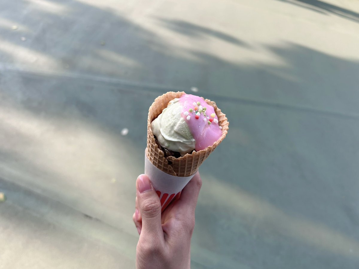 ねおき tweet media