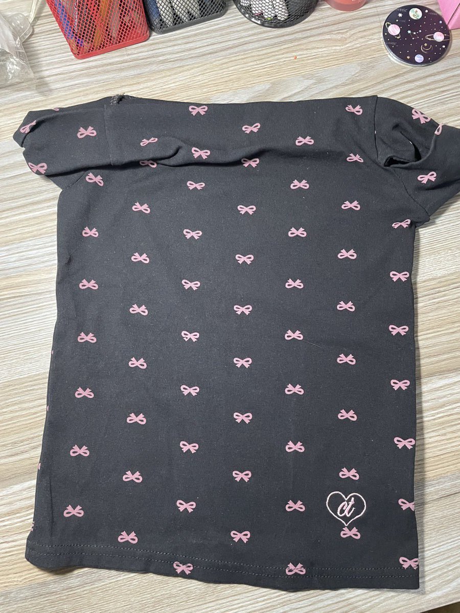 ส่งต่อเสื้อผ้า/คสอค่า แวะมาส่องได้ สนใจทักเดมเยย🫡 tweet media